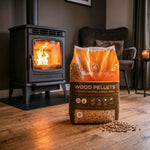 Lade das Bild in den Galerie-Viewer, Palette Giant Flames Holzpellets 65 Säcke x 15 kg (975 kg)
